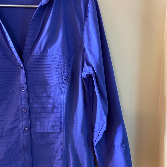 Zac & Rachel purple button down business  blouse size medium - Picture 11 of 15